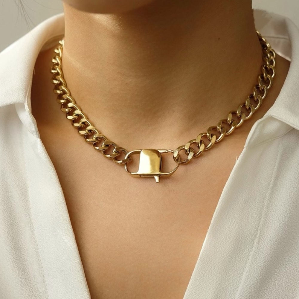 Chunky Thick Chain Clasp Necklace | Gold Plated Stainless Steel Necklace